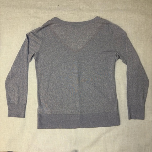 3/$30 Banana Republic Women’s Med (Estimated) 100% Merino Wool Varsity V-Neck - Picture 8 of 8